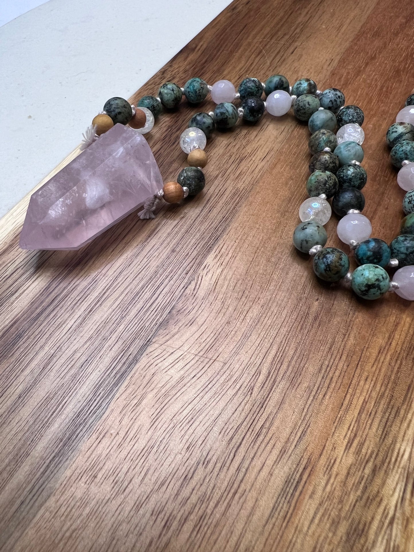 Rose quartz point