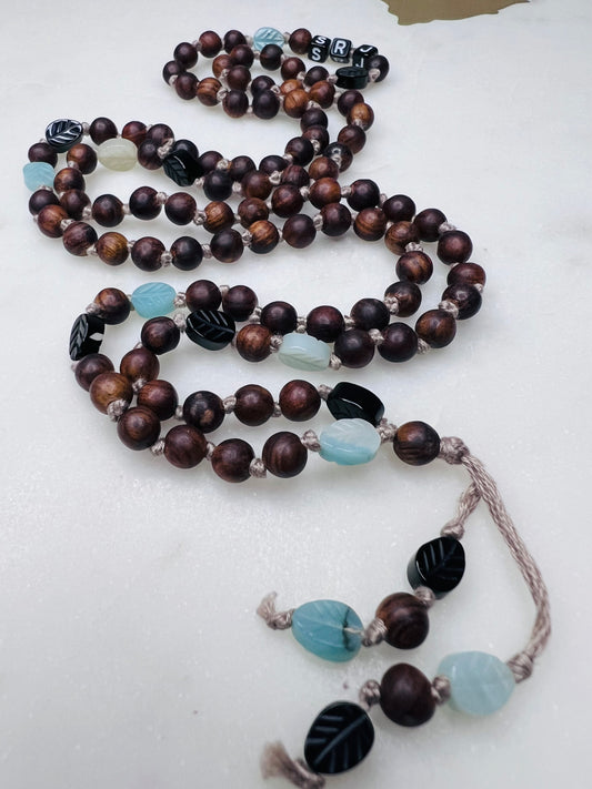 Amazonite and onyx leaf